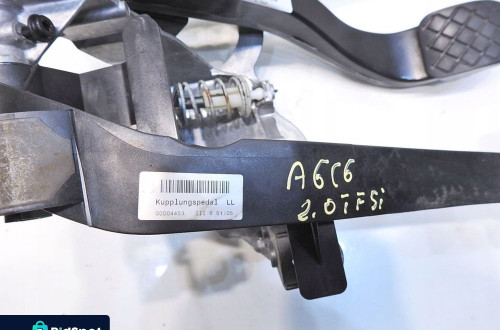 PEDAŁ PEDAŁY HAMULCA SPRZĘGŁA AUDI A6 C6 2.0 TFSI