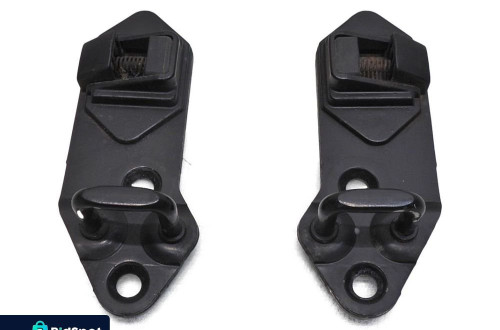 RYGIEL ZAMKA KLAPY TYŁ JEEP GRAND CHEROKEE II WJ