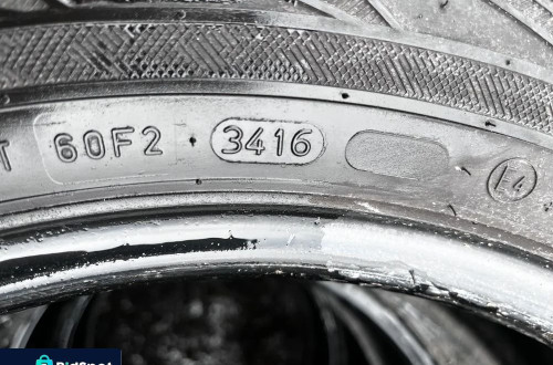 OPONY ZIMOWE ZIMÓWKI 4x 225/60R17 103H Nokian WR SUV 3