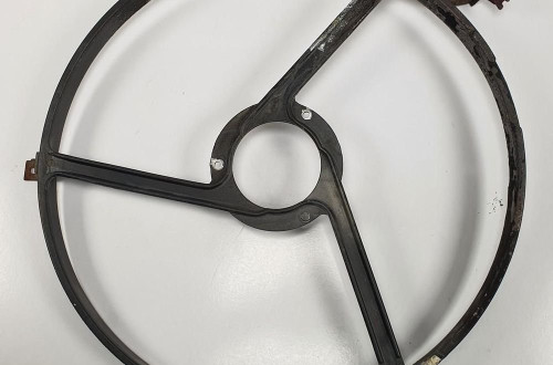 OBUDOWA WENTYLATORA MERCEDES W126 3.8 V8