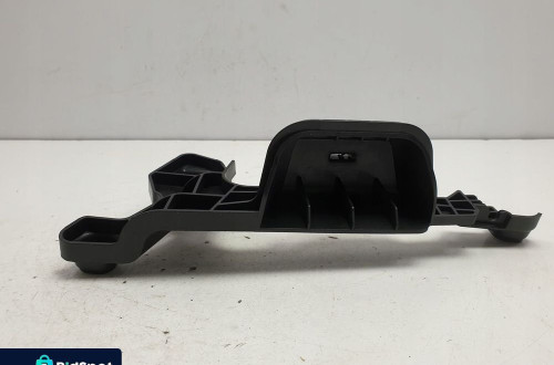 Opel Corsa F PRAWY WSPORNIK KLAMKI WEWNĘTRZNEJ