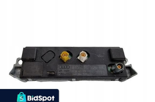AUDI A5 8T WZMACNIACZ ANTENY 8T0035225AA