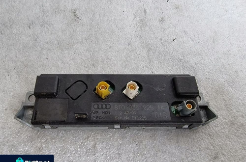 AUDI A5 8T WZMACNIACZ ANTENY 8T0035225AA