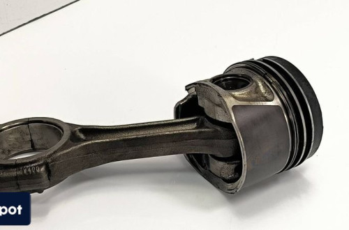 TŁOK AUDI A6 C7 038JDE