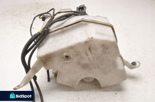 VOLVO V70 III ZBIORNICZEK SPRYSKIWACZY 30784233