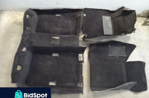 WYKŁADZINA DYWAN MERCEDES W203 KOMBI 00-07 NR167