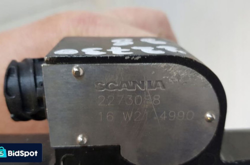 SMOK ZBIORNIKA CZUJNIK PALIWA SCANIA R 2273088