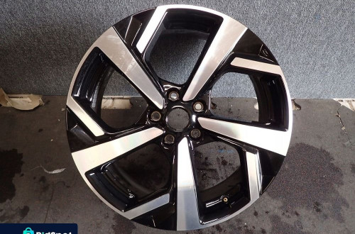 FELGA ALUMINIOWA NISSAN 19" 5X114,3 7J ET40