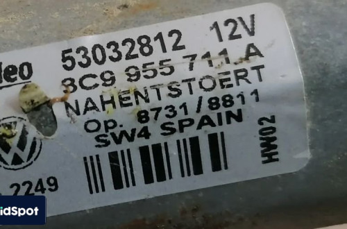 VW PASSAT B6 09r KOMBI SILNICZEK WYCIERACZKI TYŁ 3C9955711A