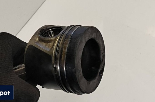 TŁOK AUDI A6 C7 038JDE