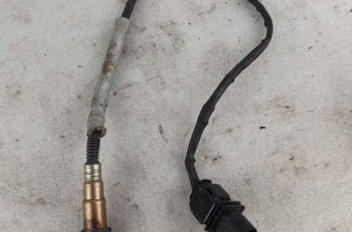 CADILLAC BLS 2.8 SONDA LAMBDA 12590111