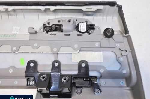 TAPICERKA DRZWI PRAWY TYŁ VOLVO V50 LIFT