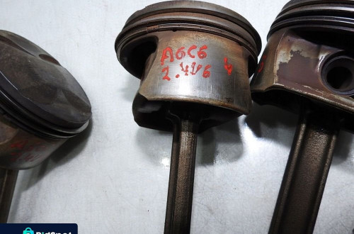 TŁOK TŁOKI KORBOWÓD AUDI A6 C6 2.4 V6