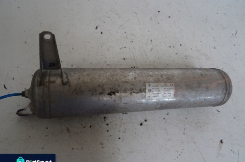 ZBIORNICZEK PODCIŚNIENIA VW TOUAREG 7L0616201A