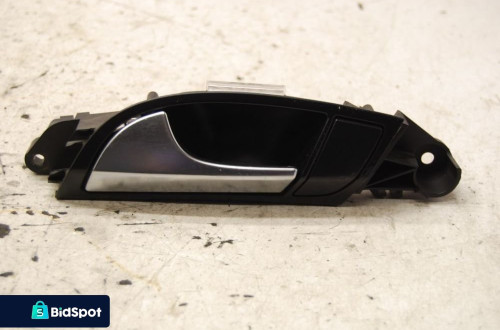 KLAMKA WEWNĘTRZNA DRZWI LEWY PRZÓD 4L0837019 AUDI Q7