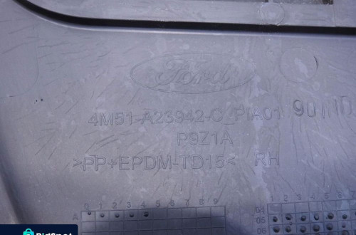 TAPICERKA DRZWI PRAWY PRZÓD FORD FOCUS MK2 LIFT