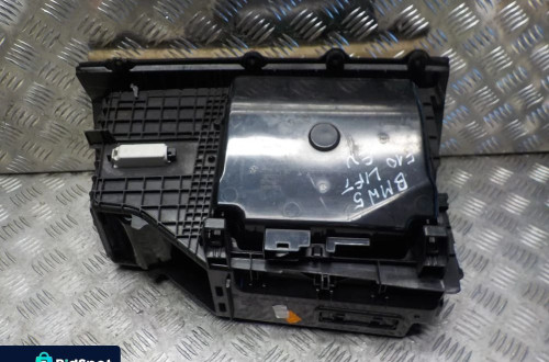 BMW 5 F10 F11 LIFT SCHOWEK KONSOLI