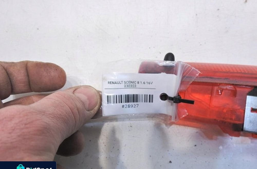 ŚWIATŁO STOP STOPU RENAULT SCENIC II 8200073239