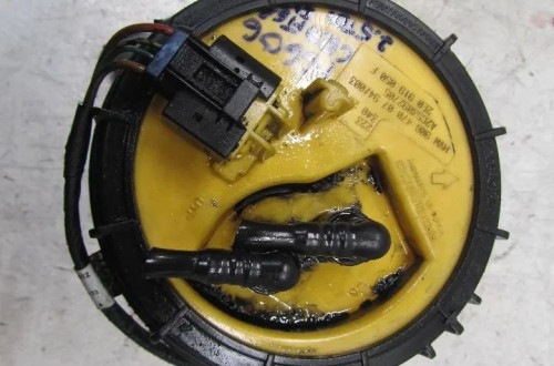 volkswagen crafter 11r fl 2.5 tdi pompka paliwa w zbiornik 2e0919050f