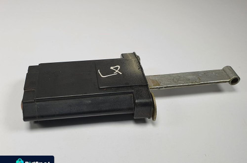 OGRANICZNIK DRZWI PRZÓD PRZEDNI MERCEDES W140