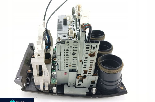 RADIO CD PANEL KLIMATYZACJI MAZDA 6 I GG/GY (2002-2005)