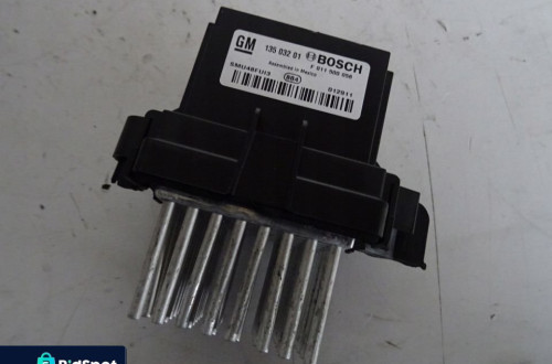 REZYSTOR NAWIEWU OPEL INSIGNIA 13503201