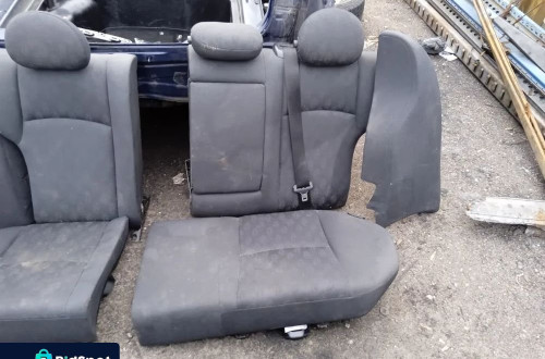 KOMPLET FOTELI MERCEDES W203 SEDAN