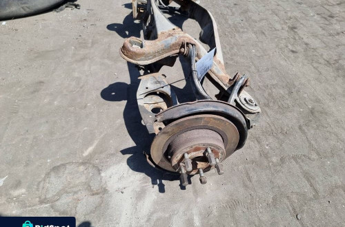 BELKA / SANKI TYŁ MERCEDES W124