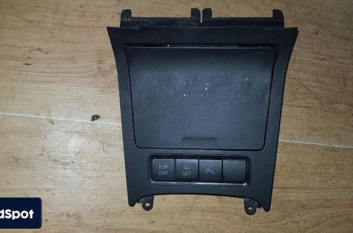 VOLKSWAGEN GOLF V POPIELNICZKA 1K0857961
