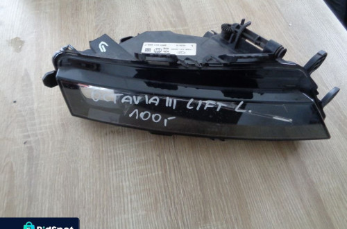 SKODA OCTAVIA III LIFT HALOGEN LEWY PRZÓD EUROPA