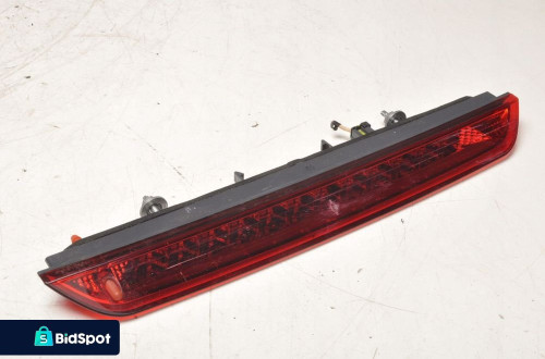 PEUGEOT 5008 II ŚWIATŁO LAMPA STOP STOPU