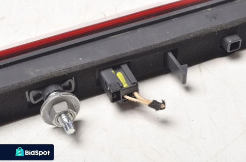 PEUGEOT 5008 II ŚWIATŁO LAMPA STOP STOPU