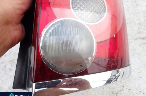 TOYOTA AVENSIS II 2 T25 KOMBI LIFT 06-09 LAMPA TYŁ TYLNA PRAWA