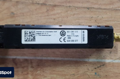 GOLF VII WZMACNIACZ ANTENY 5G6035577