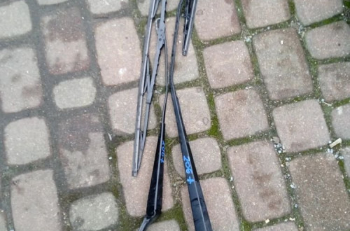 RAMIĘ WYCIERACZKI PEUGEOT 206+ 3-DRZWI 09-