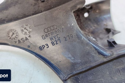 OSŁONA ZAWIASU LEWY TYŁ AUDI A3 8P 3 DRZWI 8P3827279