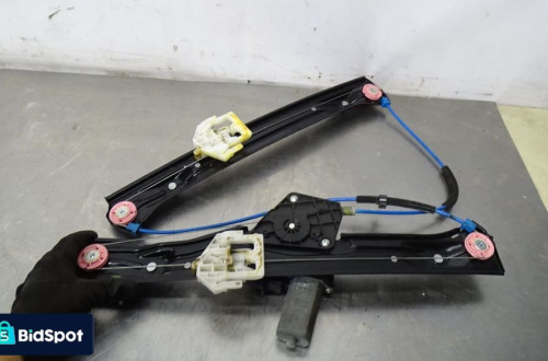 PODNOŚNIK SZYB PRAWY PRZÓD BMW F30 320D ED 13262410