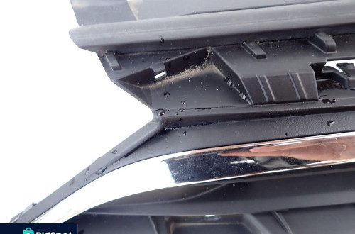 TOYOTA AURIS II 2 LIFT 15-18 GRILL ATRAPA