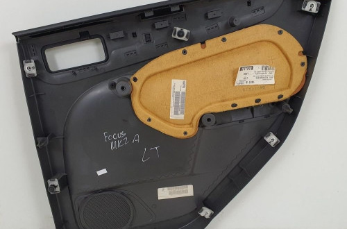 TAPICERKA BOCZEK LEWY TYŁ FORD FOCUS MK2 KOMBI