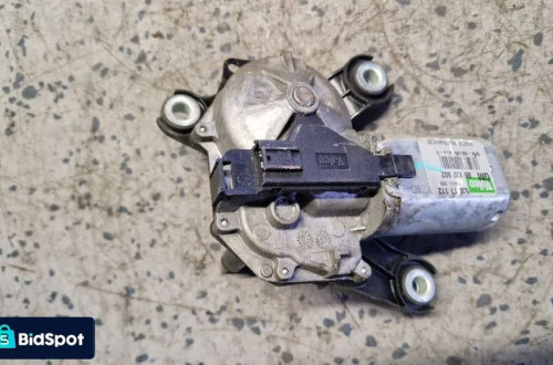 OPEL ASTRA G SILNICZEK WYCIERACZKI TYŁ 09132802