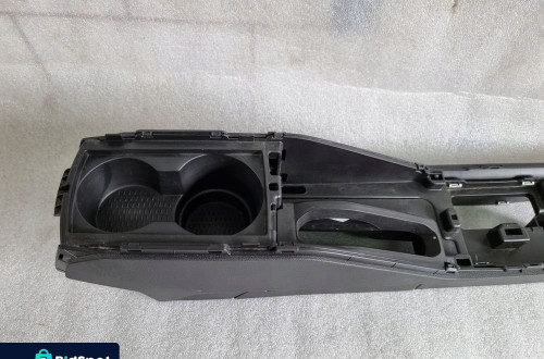 TUNEL ŚRODKOWY DACIA DUSTER II 17-