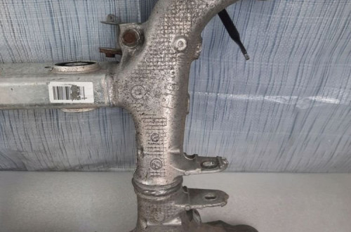 BMW F10 F11 BELKA ZAWIESZENIA SANKI TYŁ WÓZEK