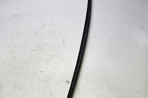LISTWA ZGARNIAJĄCA PRAWA AUDI A4 B9 8W0854328C