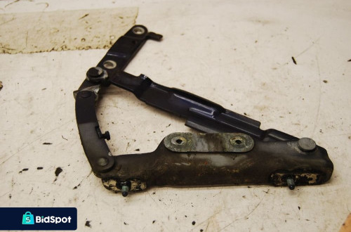 ZAWIAS KLAPY BAGAŻNIKA VW NEW BEETLE 1C0827301D 1C0827302D