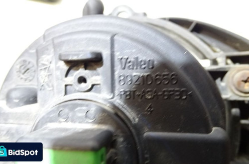 HALOGEN PRAWY TOYOTA AVENSIS T27 2.0D4D 81210-0D042