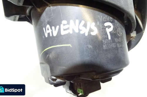 HALOGEN PRAWY TOYOTA AVENSIS T27 2.0D4D 81210-0D042