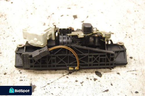 ZAMEK KLAPY BAGAŻNIKA TYŁ 4B0827565 AUDI A3 8L FL AUDI A6 C5 KOMBI 4B0827565F 4B0827565B 4D9827565