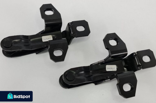 ZAWIAS RYGIEL BURTY KLAPY TYŁ VOLVO XC90 30649105