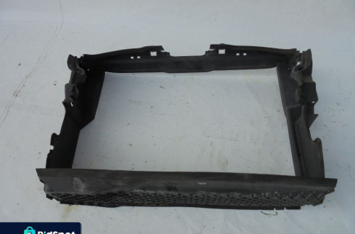 RAMKA OSŁONA CHŁODNICY OBUDOWA BMW 7 E65 F-VAT