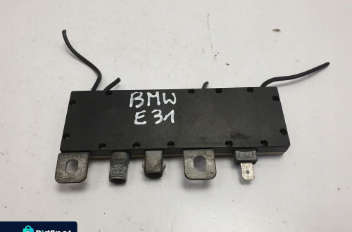 BMW E31 840 850 i WZMACNIACZ ANTENY 8354311